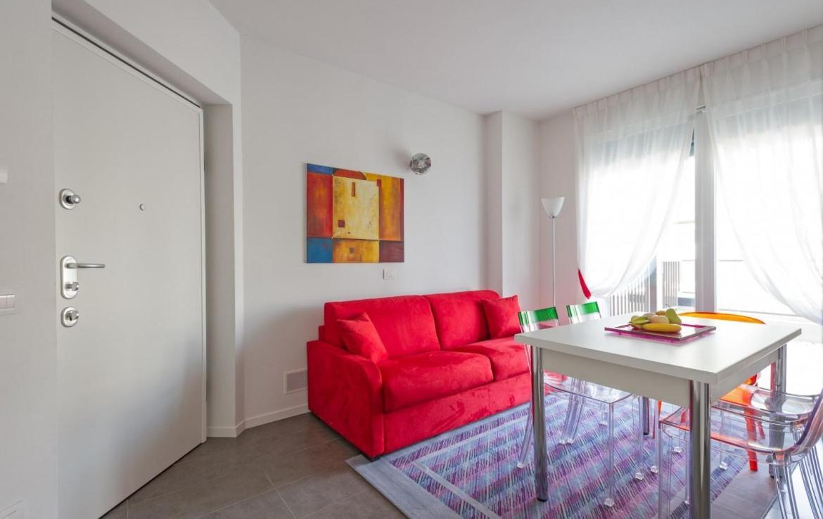 The Sunshine - Apartments With Pool Musso Exterior photo