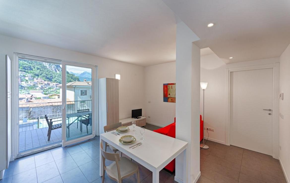 The Sunshine - Apartments With Pool Musso Exterior photo